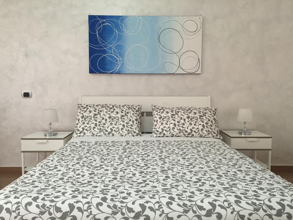 산테라모 인 콜레 La Rosa Blu 2 B&B 외부 사진