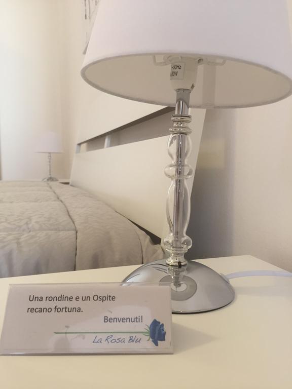산테라모 인 콜레 La Rosa Blu 2 B&B 외부 사진
