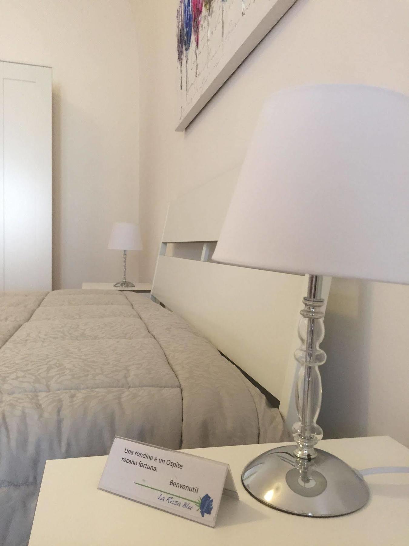 산테라모 인 콜레 La Rosa Blu 2 B&B 외부 사진