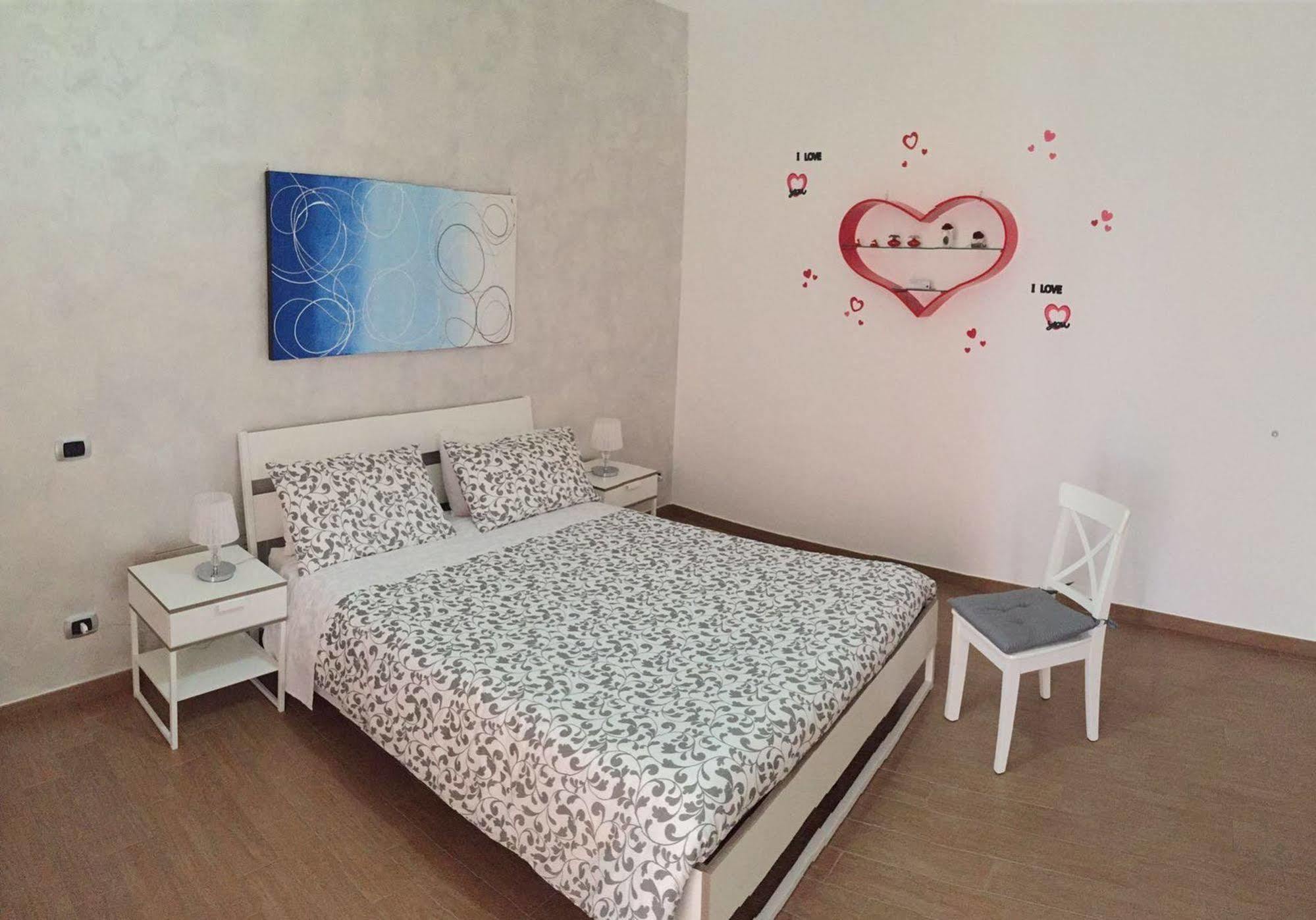 산테라모 인 콜레 La Rosa Blu 2 B&B 외부 사진